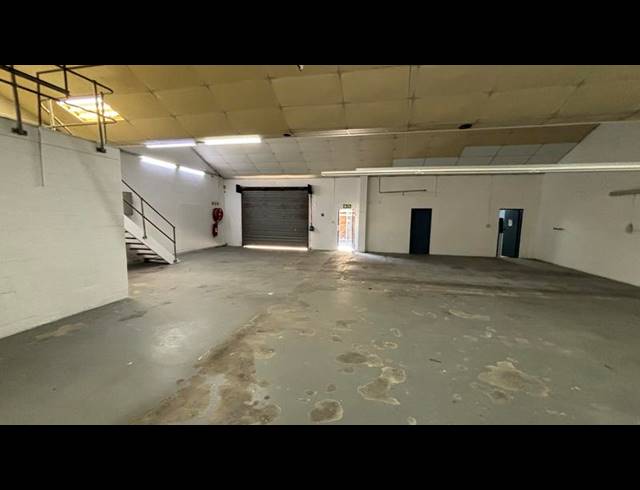 INDUSTRIAL PROPERTY TO RENT IN PAARDEN EILAND